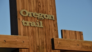 L'Oregon Trail &egrave; lungo 3200 km, collegando il Fiume Missouri alle valli in Oregon. (Annie Li)
