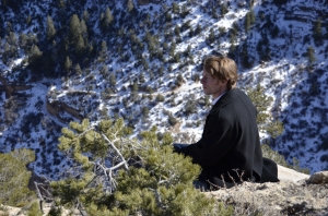Il tecnico del suono Jacob Wallenberg contempla la vista spettacolare. (Annie Li)