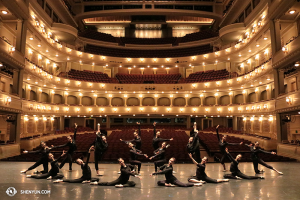 Le ragazze vogliono solo divertirsi- la Shen Yun Touring Company in Texas al Fort Worth Bass Performing Hall. (foto Tim Wu)