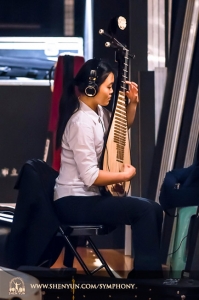 Il bassista principale Juraj Kukan… come si può vedere tutti sono in maniche corte, è ancora estate a Taiwan