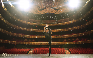 Il ballerino Edwin Fu al Lincoln Center (foto della danzatrice Roy Chen)