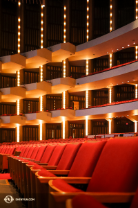 A Ottawa, nel frattempo, la Shen Yun World Company si è esibita al National Arts Centre della capitale canadese (foto dei ballerini Ben Chen e Jeff Chuang)