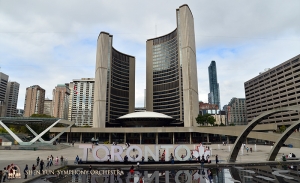 Una settimana dopo aver lasciato l'isola tropicale di Taiwan, la Shen Yun Symphony Orchestra ha iniziato il suo tour nordamericano a Toronto