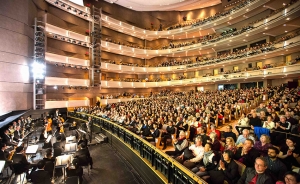 È possibile riconoscere questo teatro da <a href=