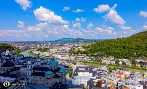 Dalla Fortezza di Salisburgo si può vedere gran parte della città e del paesaggio (foto del ballerino Felix Sun)