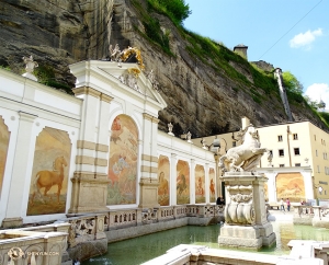 Abbiamo la fortuna di vedere il castello dove troviamo dei bellissimi murales e delle sculture (foto di Tony Zhao)