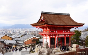 Vista dall’alto del tempio Kiyomizu (foto di Jun Liang). 