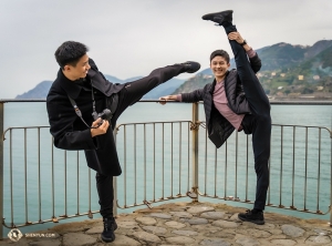 Danza e arti marziali in azione con Eric Lam e Jeff Sun. (Foto di William Li)