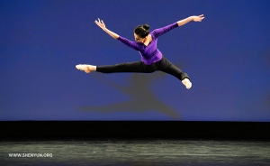Salto a botte esteso di Marilyn Yang (vincitrice a pari merito del primo  premio femminile adulti)