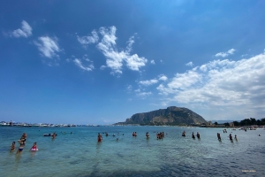 La Shen Yun New York Company lascerà presto l'Europa e farà ritorno negli Stati Uniti, ma non prima di aver vissuto una vacanza improvvisata nel Mediterraneo a Palermo, Sicilia.